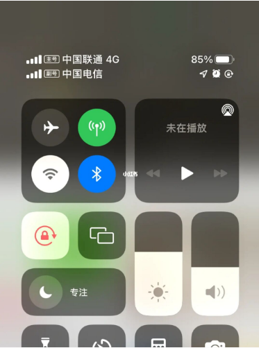 万宁苹果手机维修分享iPhone双卡信号解决办法 